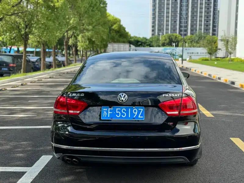 2014 Passat 1.8TSI DSG Premium Edition — миниатюра 6
