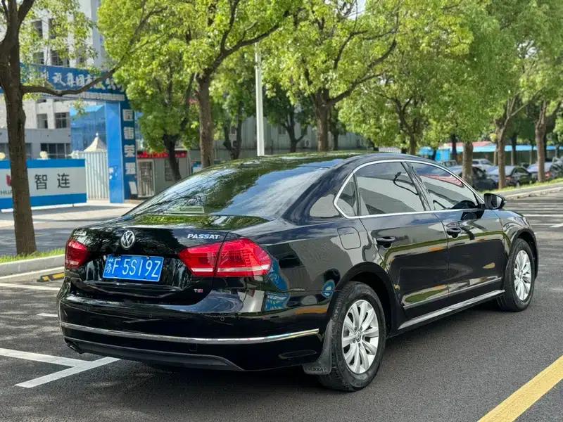 2014 Passat 1.8TSI DSG Premium Edition — миниатюра 7