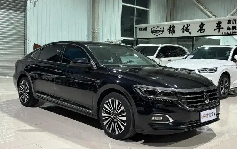 2021 Passat 330TSI Luxury Edition — миниатюра 3