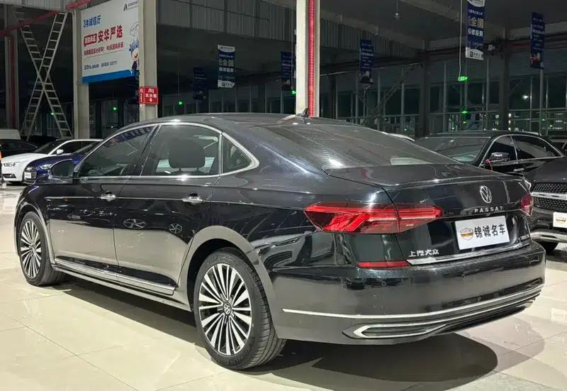 2021 Passat 330TSI Luxury Edition — миниатюра 4