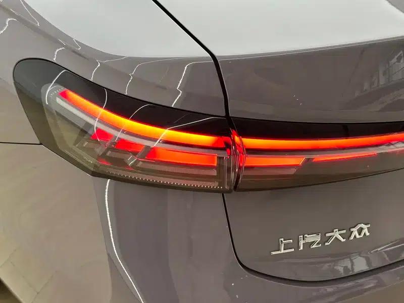 2025 Passat Pro 380TSI Dragon Edition — миниатюра 13