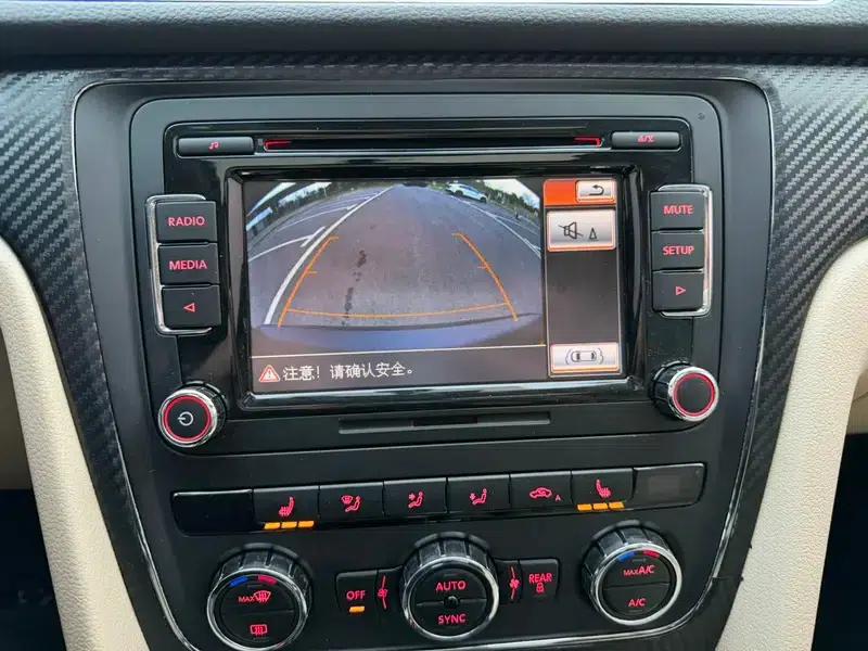 2013 Passat 1.8TSI DSG Royal Edition — миниатюра 11