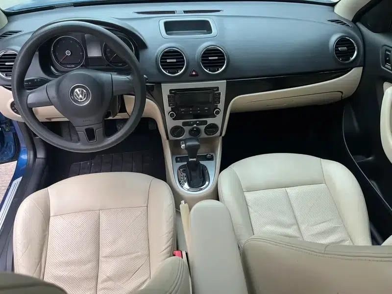 2011 Volkswagen Lavida 1.6L Automatic Premium Edition — миниатюра 8