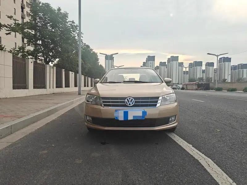 2013 Volkswagen Lavida 1.4TSI Manual Comfort Edition — миниатюра 2