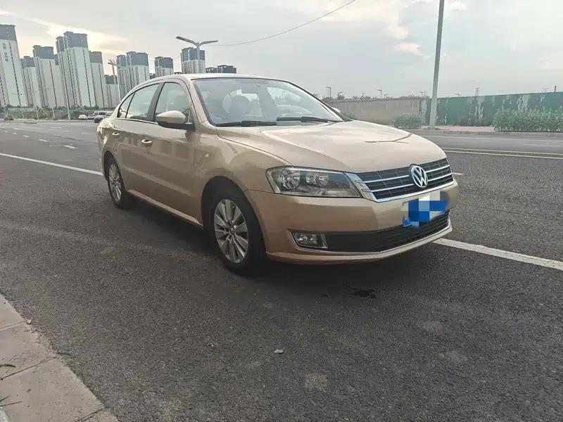 2013 Volkswagen Lavida 1.4TSI Manual Comfort Edition — миниатюра 3