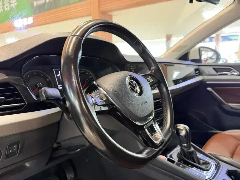 2021 Volkswagen Lavida 280TSI DSG Luxury Edition — миниатюра 12