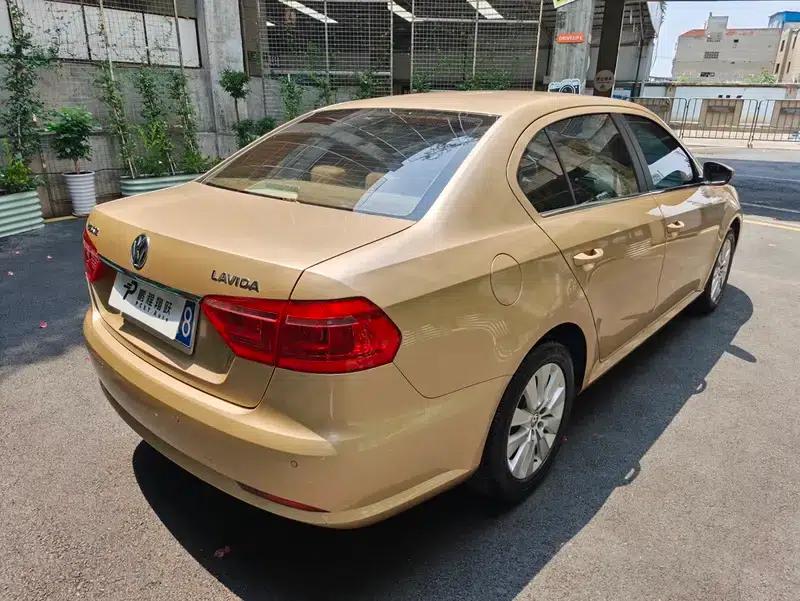 2013 Volkswagen Lavida 1.6L Automatic Comfort Edition — миниатюра 7