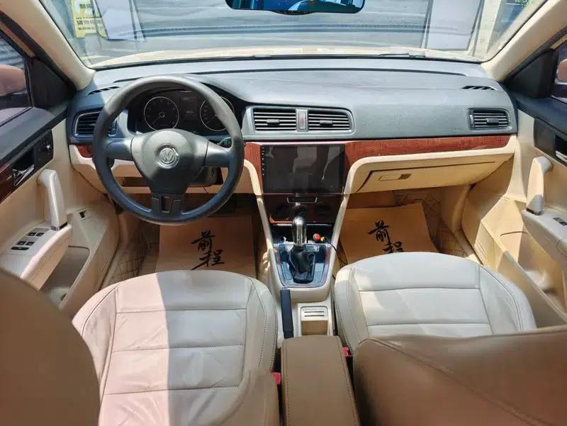 2013 Volkswagen Lavida 1.6L Automatic Comfort Edition — миниатюра 8