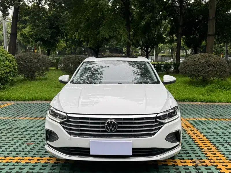 2024 Volkswagen Lavida 300TSI DSG Full Comfort Edition — миниатюра 2