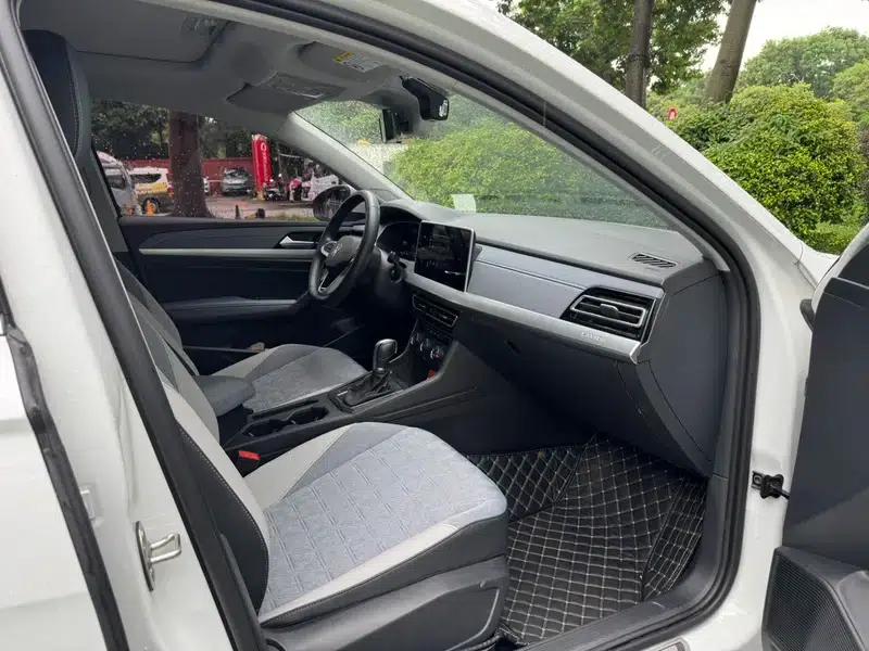 2024 Volkswagen Lavida 300TSI DSG Full Comfort Edition — миниатюра 14