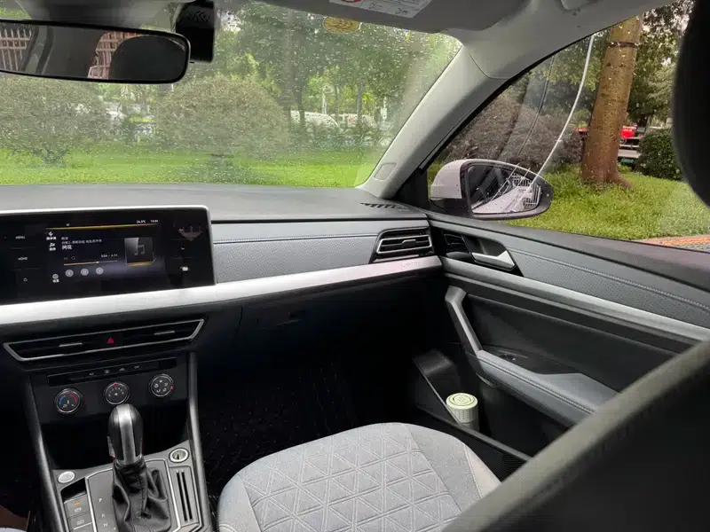 2024 Volkswagen Lavida 300TSI DSG Full Comfort Edition — миниатюра 10