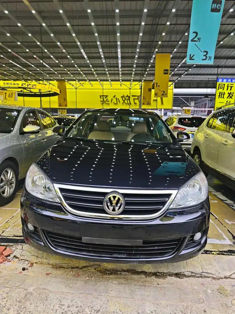 2011 Volkswagen Lavida 1.6L Automatic Premium Edition — миниатюра 2