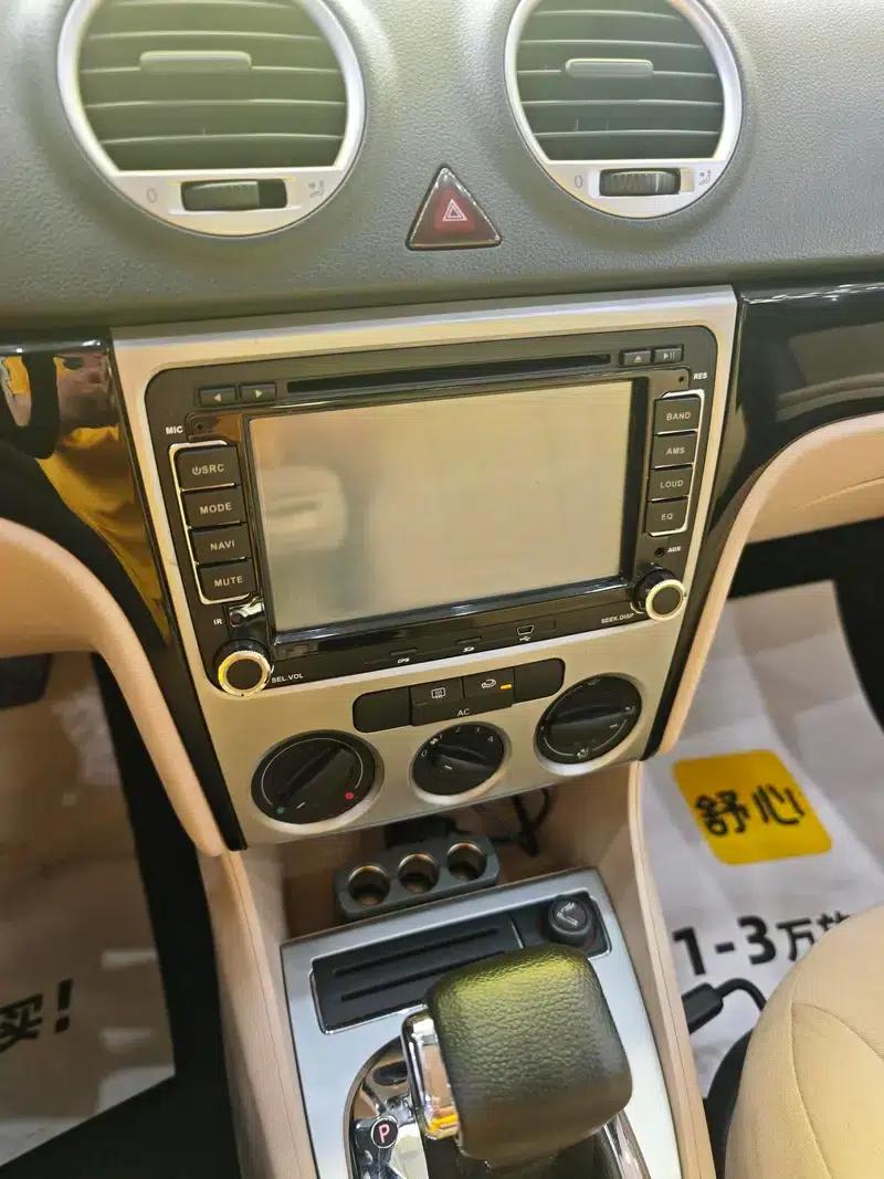 2011 Volkswagen Lavida 1.6L Automatic Premium Edition — миниатюра 7