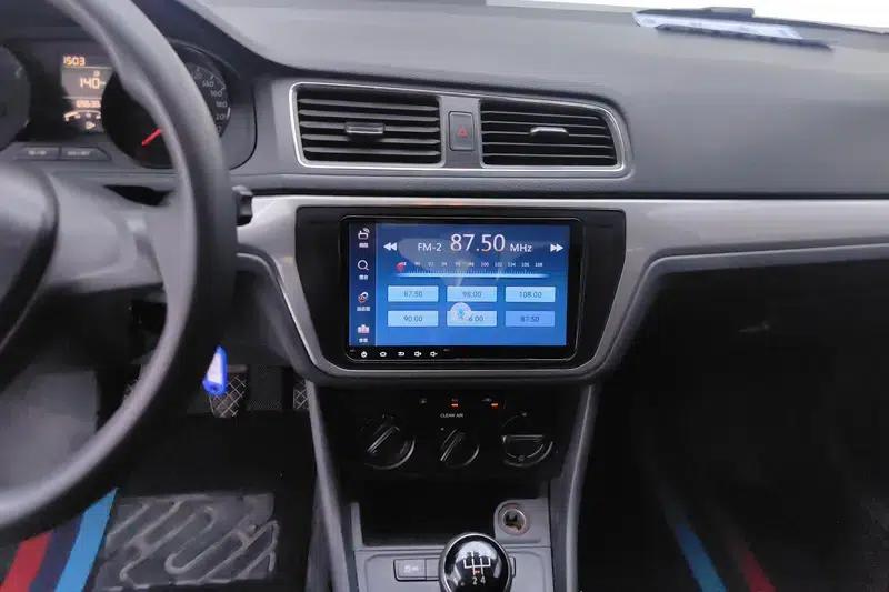 2017 Volkswagen Lavida 1.6L Manual Fashion Edition — миниатюра 12