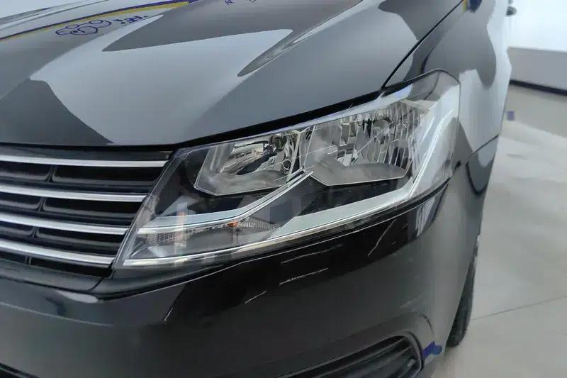 2017 Volkswagen Lavida 1.6L Manual Fashion Edition — миниатюра 4