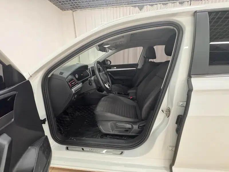 2023 Volkswagen Lavida 300TSI DSG Starry Sky Edition — миниатюра 17