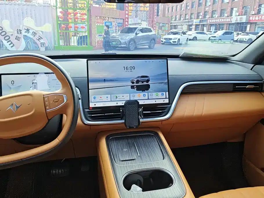 eπ008 2025 Model 210Ultra Extended Range Version 5-Seater — миниатюра 13