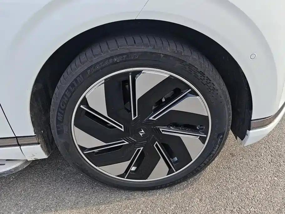 eπ008 2025 Model 210Ultra Extended Range Version 5-Seater — миниатюра 6