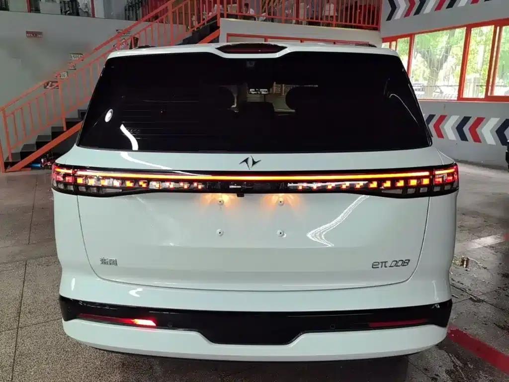 eπ008 2025 210Max Extended Range Version 5-Seater — миниатюра 6