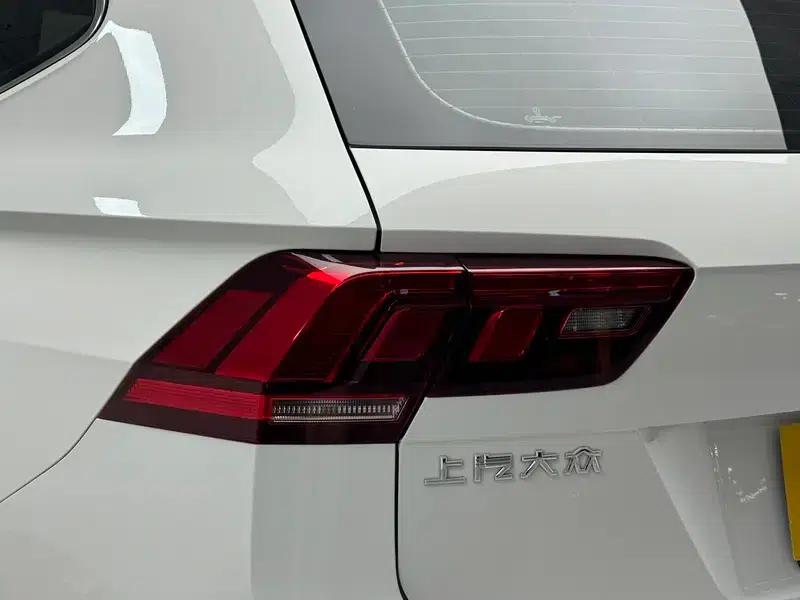 Tiguan L 2021 330TSI Automatic 2WD Smart Edition — миниатюра 13