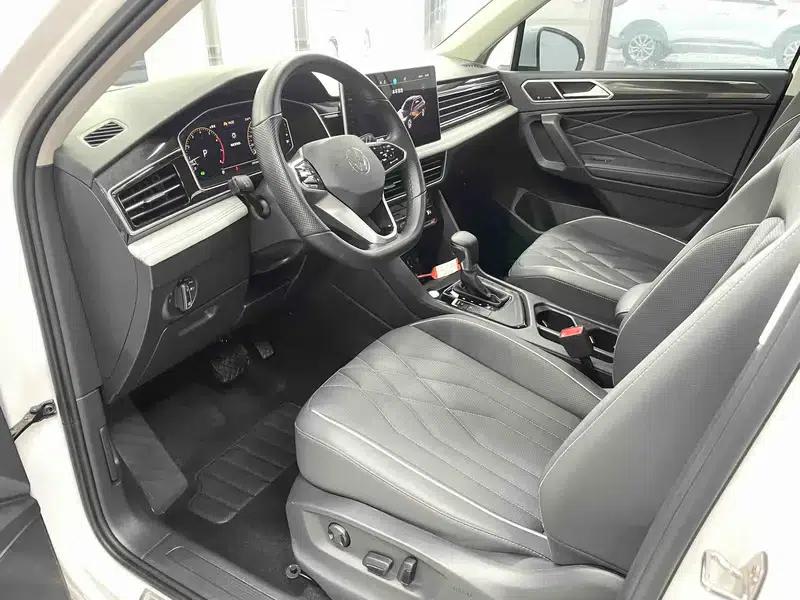 Tiguan L 2023 280TSI Trendy Limited Edition — миниатюра 17