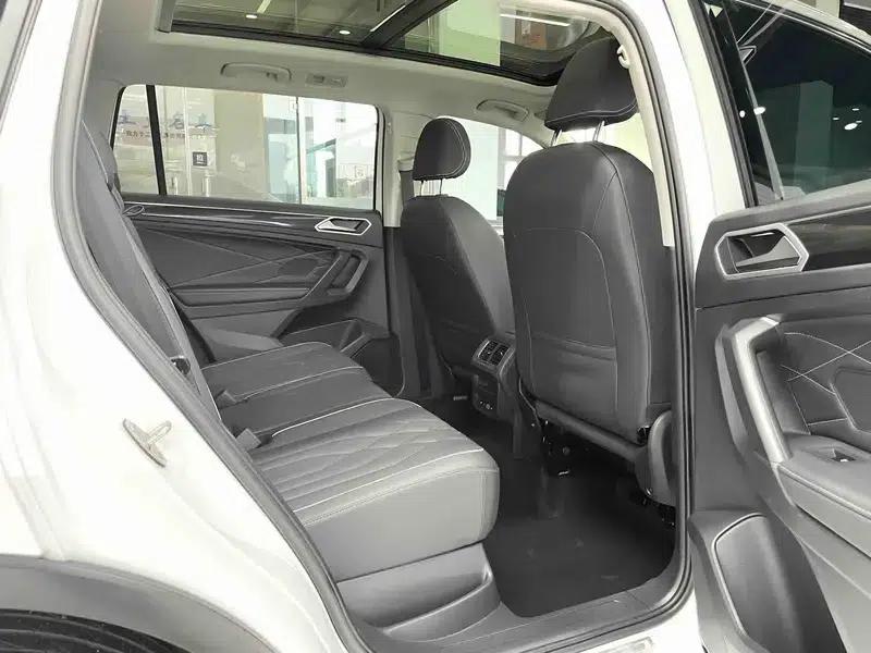 Tiguan L 2023 280TSI Trendy Limited Edition — миниатюра 20
