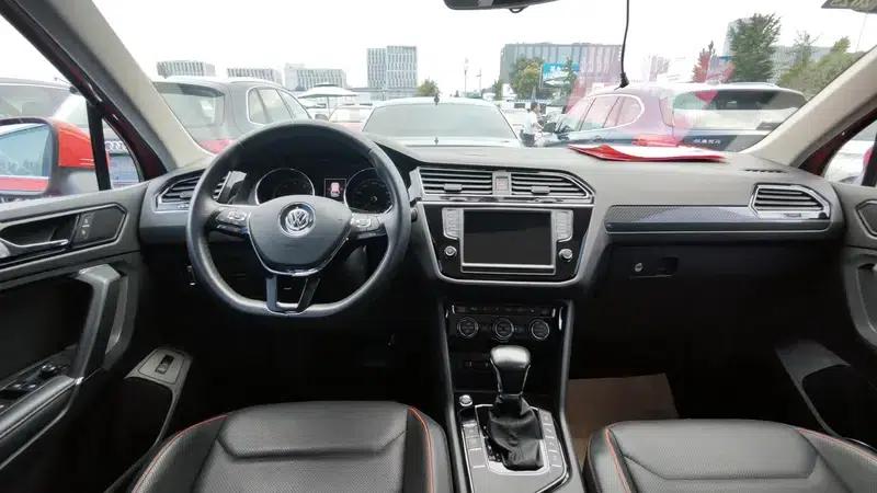 Tiguan L 2017 330TSI Automatic 2WD Flagship Edition — миниатюра 7