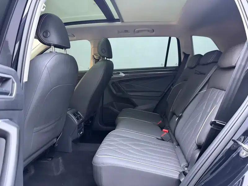 Tiguan L 2023 280TSI Trendy Limited Edition — миниатюра 11