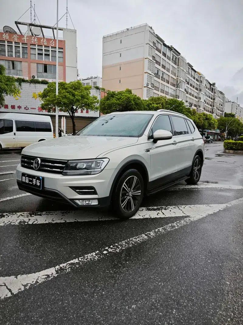 Tiguan L 2020 330TSI Automatic 2WD Panoramic Comfort Edition (China VI Emission Standard) — миниатюра 1