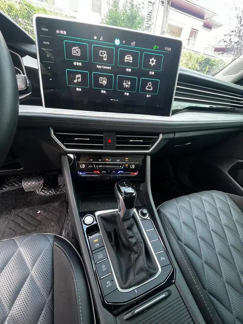 2024 Volkswagen Sagitar 300TSI DSG Excellence Edition — миниатюра 16