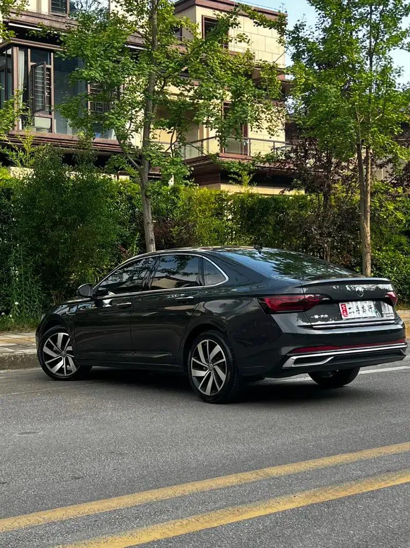 2024 Volkswagen Sagitar 300TSI DSG Excellence Edition — миниатюра 4