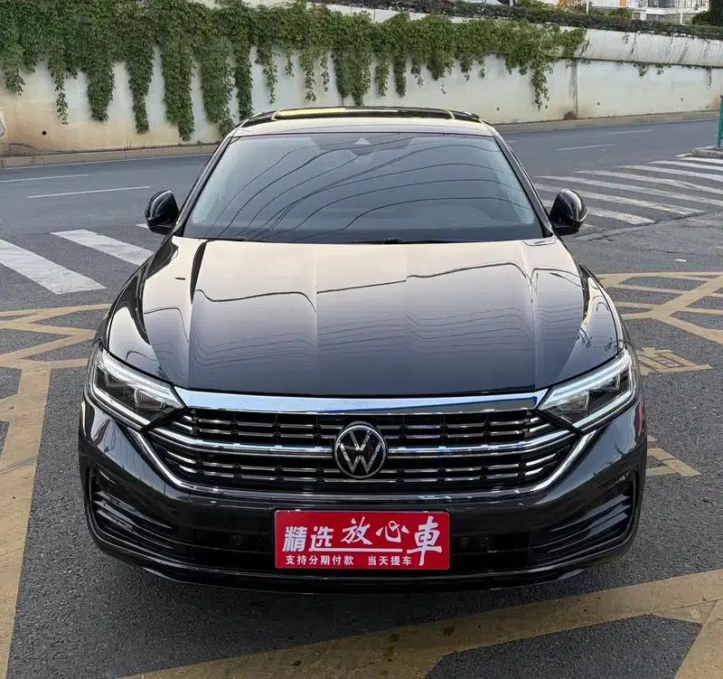 2023 Volkswagen Sagitar 300TSI DSG Super Edition — миниатюра 2