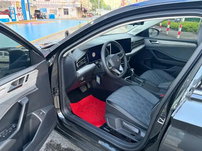 2023 Volkswagen Sagitar 300TSI DSG Super Edition — миниатюра 8
