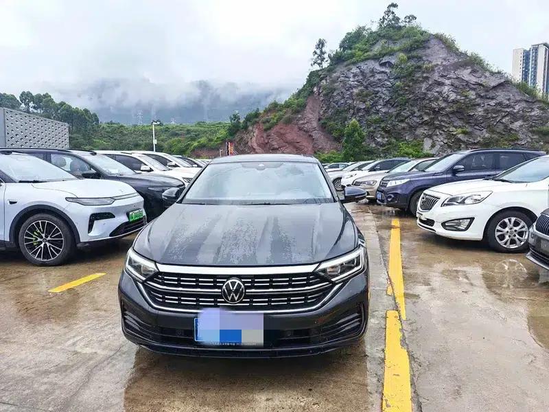 2023 Volkswagen Sagitar 300TSI DSG Super Edition — миниатюра 2