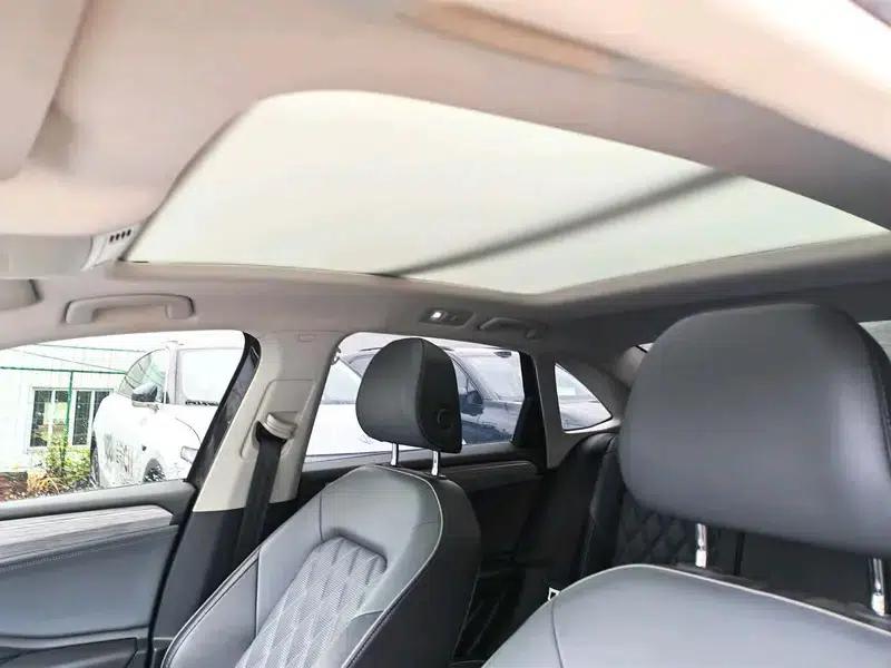 2023 Volkswagen Sagitar 300TSI DSG Super Edition — миниатюра 8