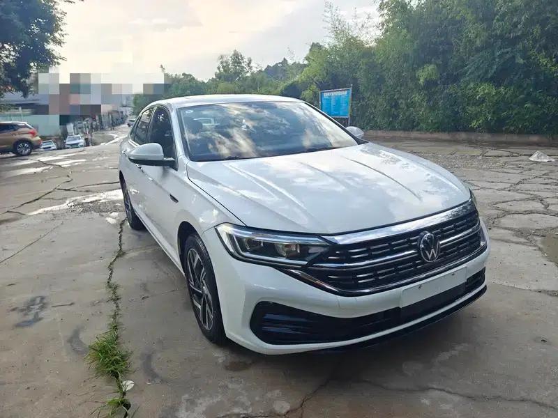 2023 Volkswagen Sagitar 200TSI DSG Flying Edition — миниатюра 3
