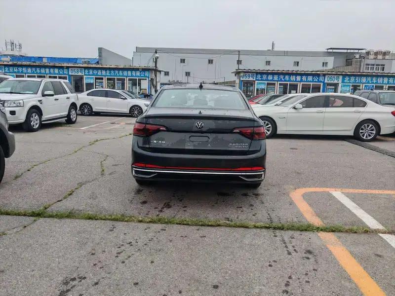 2023 Volkswagen Sagitar 300TSI DSG Excellence Edition — миниатюра 6