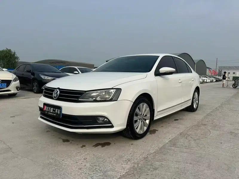 2015 Volkswagen Sagitar 1.6L Automatic Fashion Edition — миниатюра 1