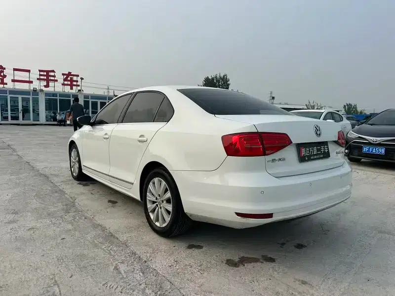 2015 Volkswagen Sagitar 1.6L Automatic Fashion Edition — миниатюра 4