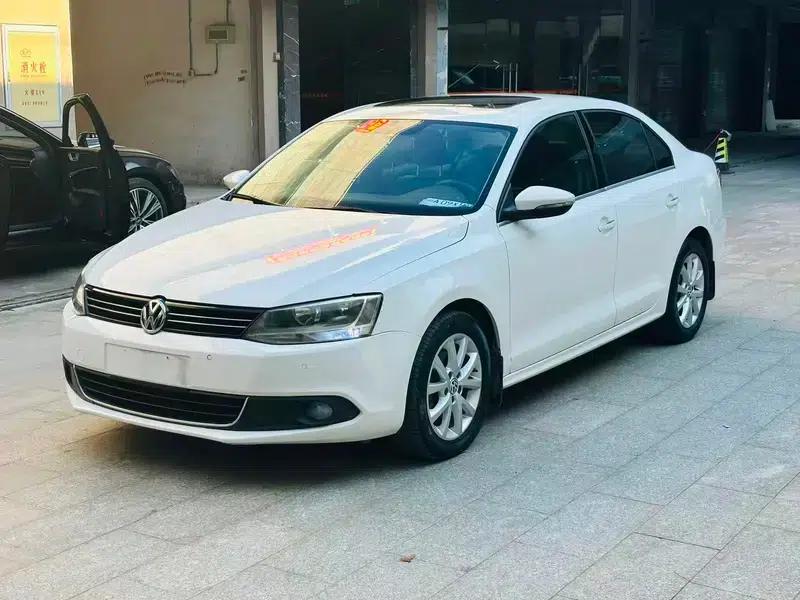 2012 Volkswagen Sagitar 1.4TSI Automatic Luxury — миниатюра 1