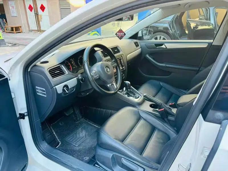 2012 Volkswagen Sagitar 1.4TSI Automatic Luxury — миниатюра 8