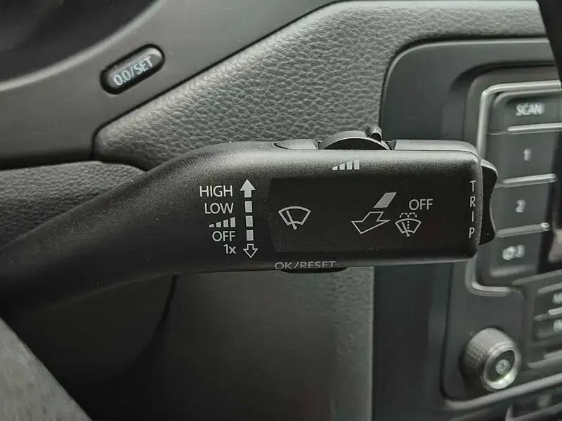 2014 Volkswagen Sagitar Facelift 1.6L Automatic Leading Edition — миниатюра 24