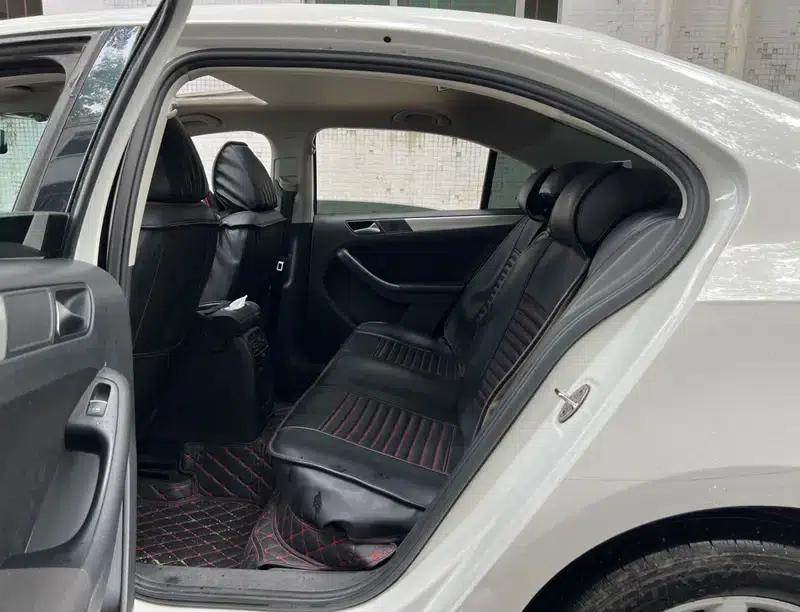 2012 Volkswagen Sagitar 1.6L Automatic Comfort Model — миниатюра 15