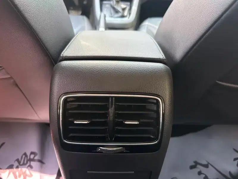 Sagitar 2016 230TSI 25th Anniversary Edition — миниатюра 8