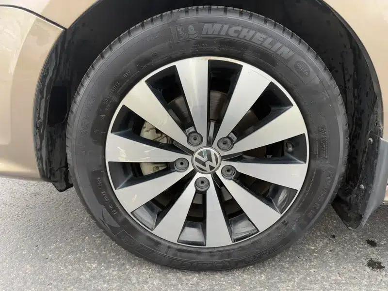 2017 Volkswagen Sagitar 230TSI Automatic Comfort Edition — миниатюра 8