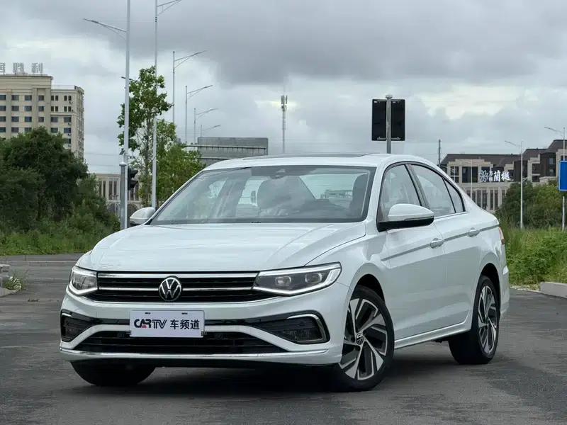 2023 Volkswagen Bora 200TSI DSG Smart PRO Edition — миниатюра 1