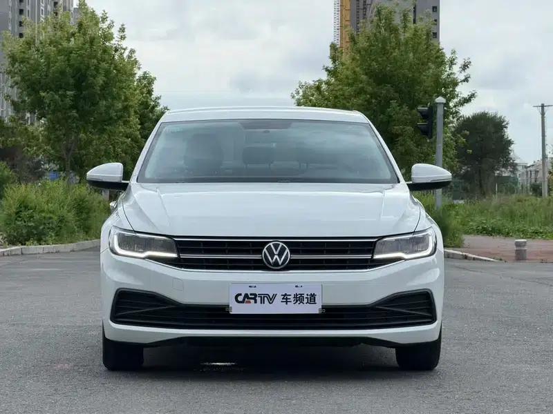 2021 Volkswagen Bora 1.5L Automatic Fashion Smart Edition — миниатюра 2