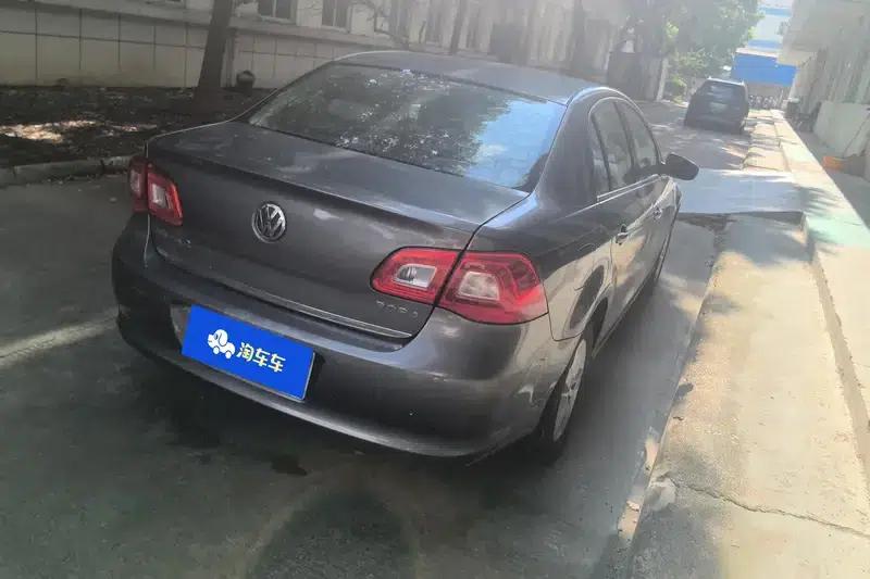 2012 Volkswagen Bora 1.6L Automatic Fashion Edition — миниатюра 3