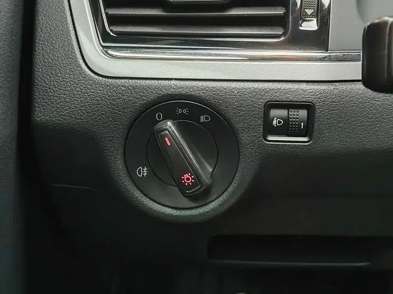 2014 Volkswagen Bora 1.6L Automatic Fashion Edition — миниатюра 29