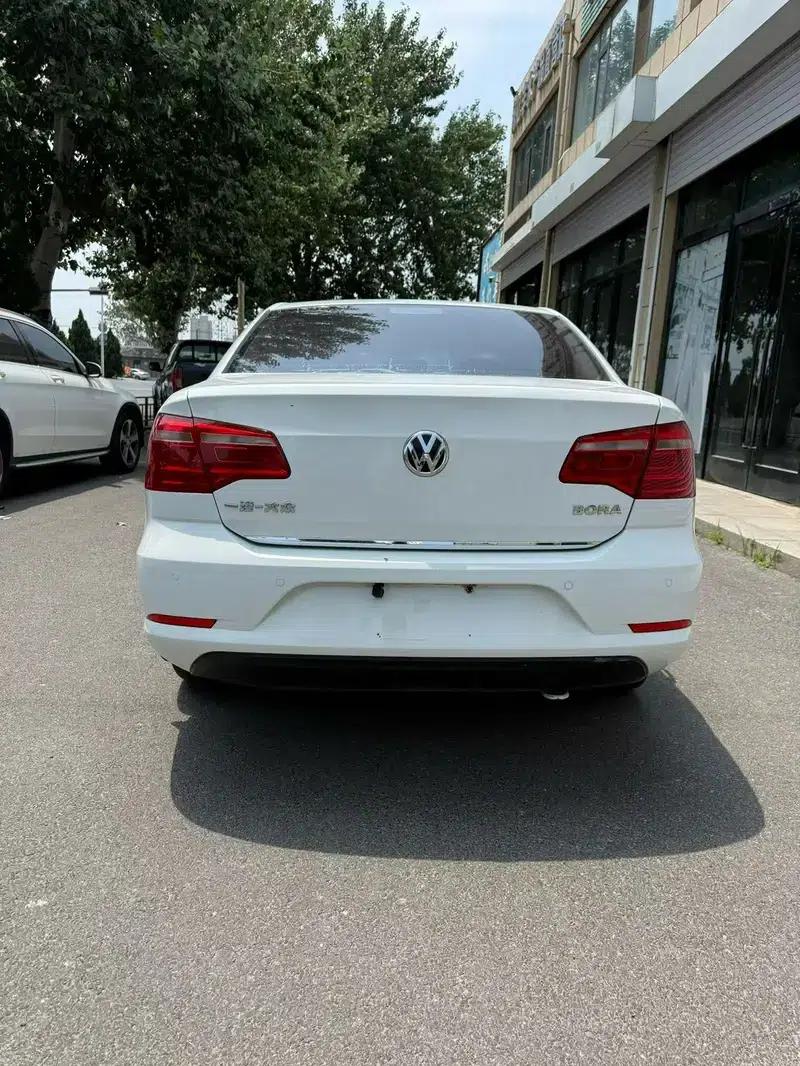 2014 Volkswagen Bora 1.6L Automatic Luxury Edition — миниатюра 5